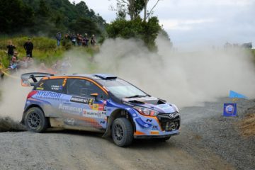 Paddon leaves rivals in his dust