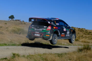Paddon leads home Hunt and Gilmour on Saturday