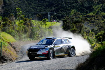 Hunt holds off Stokes for third win