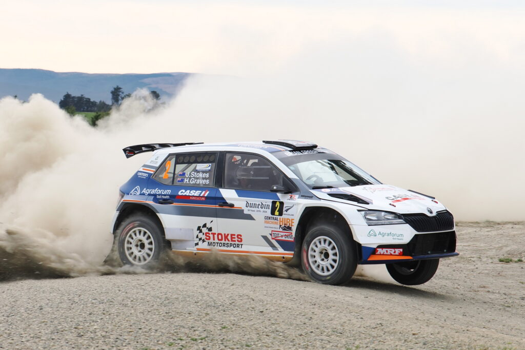 Stokes leads from Hawkeswood overnight